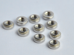 红桃国际不锈钢压铆螺母